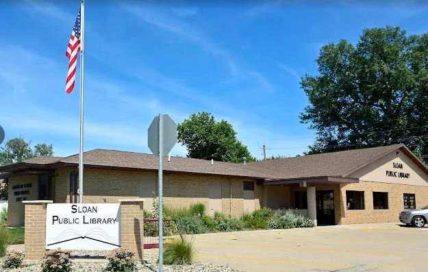 Sloan Public Library building 